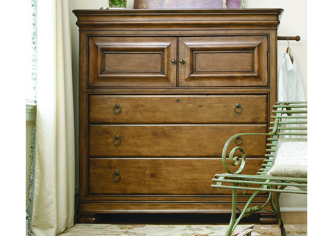 Universal Furniture Bedroom Dressing Chest 071175 at FurnitureLand,Furniture Land