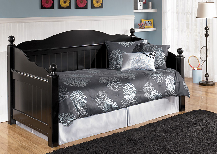 Jaidyn Daybed,Furniture Land